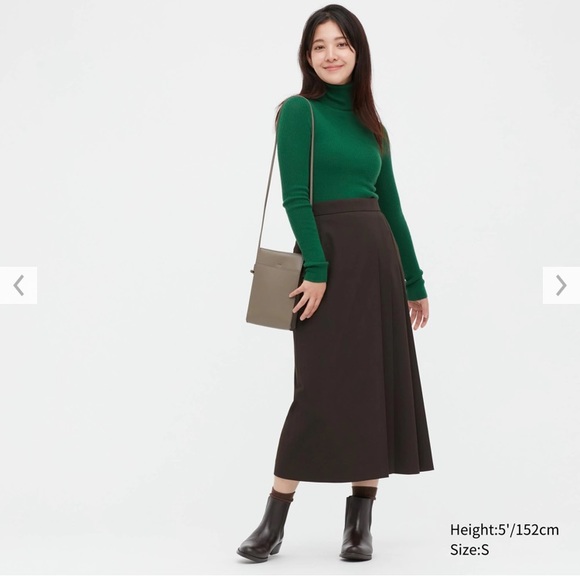Uniqlo Skirts Uniqlo Side Pleated Narrow Skirt Poshmark